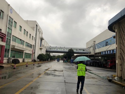 上海理光數(shù)碼設備工廠外墻翻新項目 科技感與工業(yè)美學的融合升級